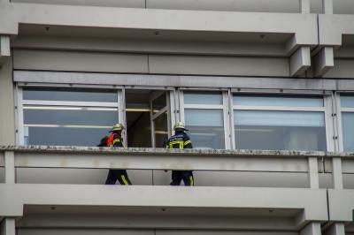 Stuttgart: Brand in Uni Vaihingen loest Grossalarm der Feuerwehr aus!